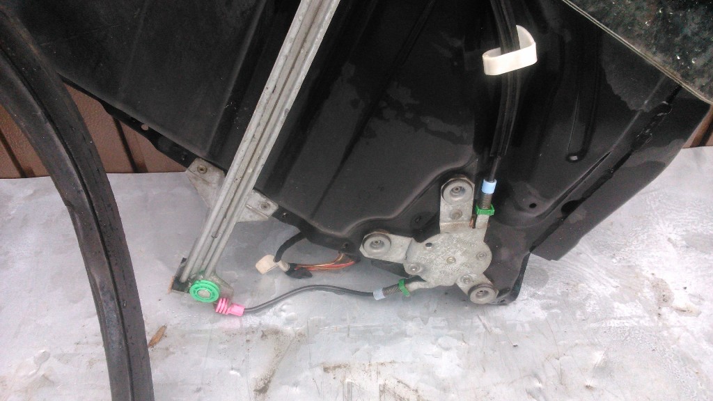 фото №2, Audi a8 d2 рамка подъемник механизм правый задняя