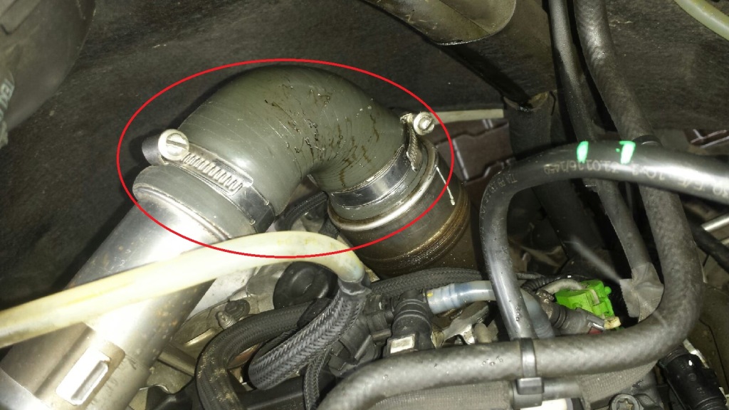 Коліно труба шланг turbo турбіни renault master 3 2.3 dci 144607250r Доставка