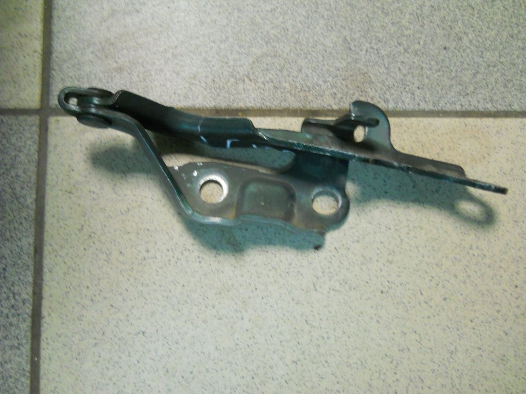 фото №1, Петля капот правий toyota land cruiser 100 hdj100