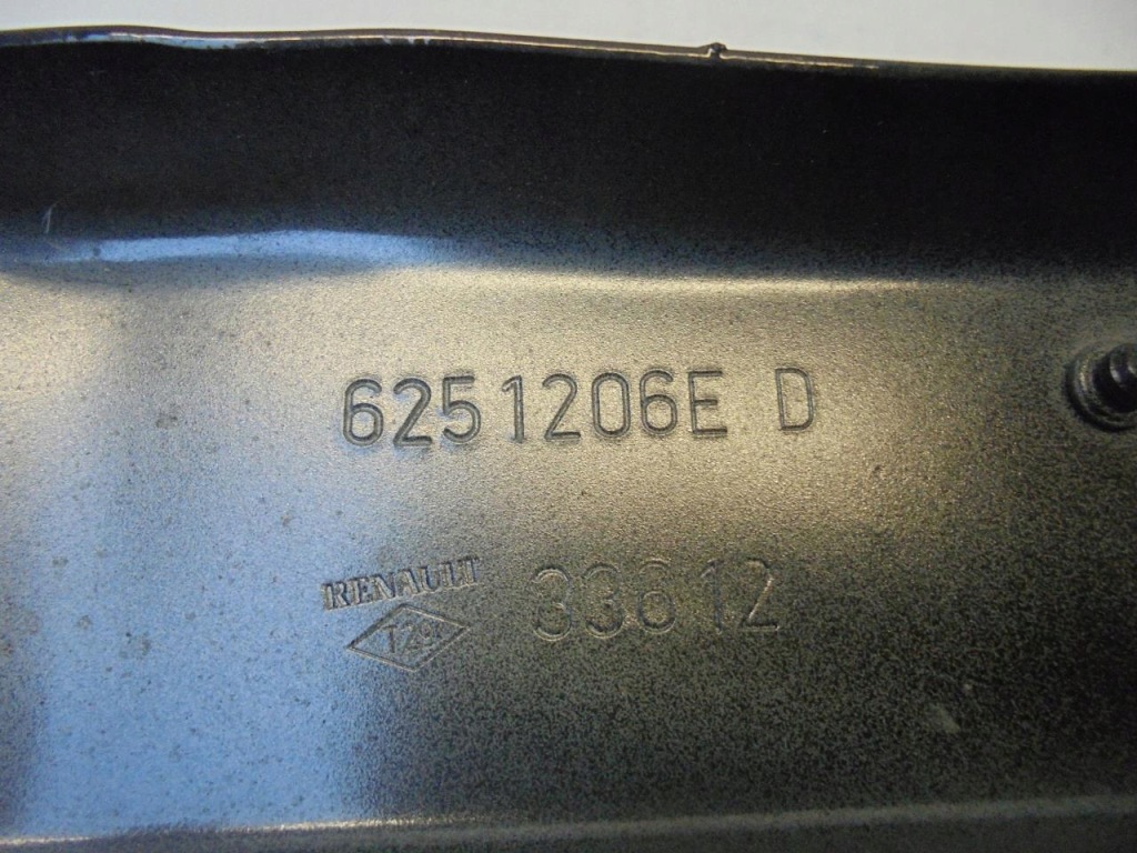 фото №6, Кронштейн кронштейн крила правий renault megane iii