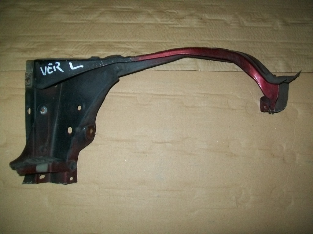 фото №1, Toyota corolla verso 04-08 панель фары левый