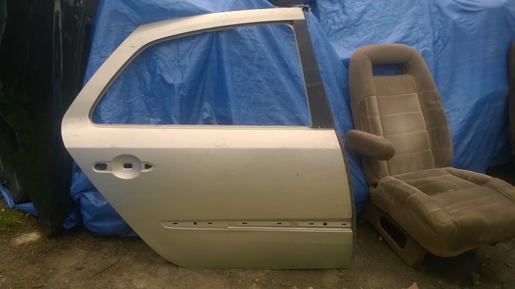 фото №1, Дверь правое задняя peugeot 407 sw голый