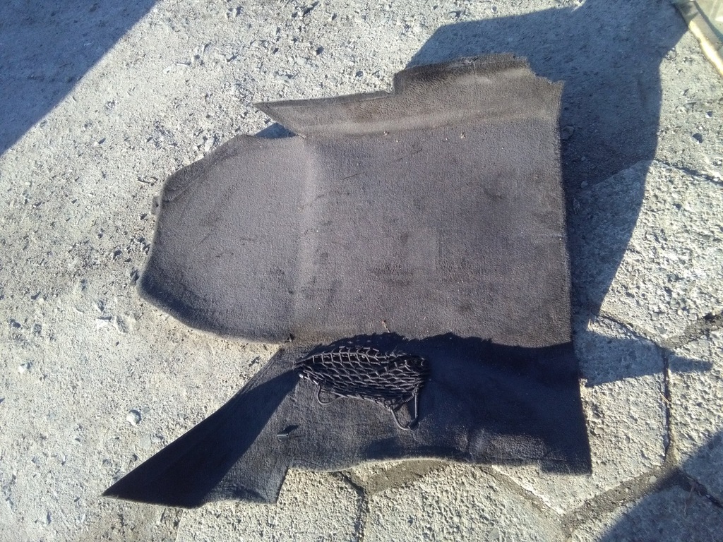 фото №1, Коврик обшивка пол правый перед mercedes e w210 2106801640