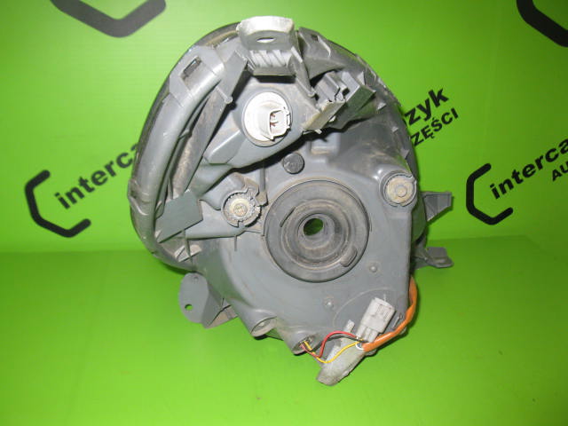 фото №4, Toyota yaris verso lift фара левый 2003-2006