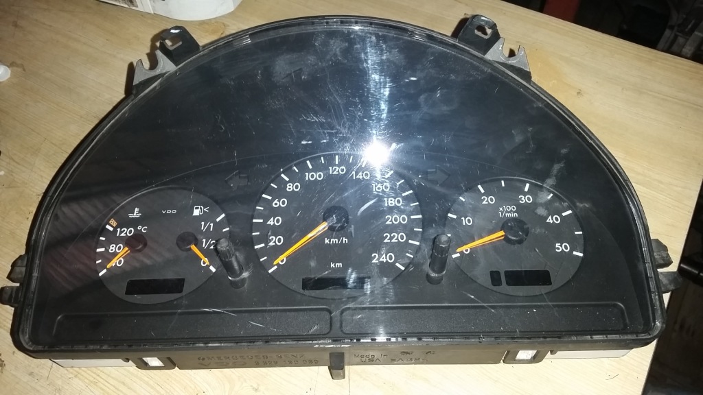 фото №1, Счетчик приборы mercedes ml a1635404011