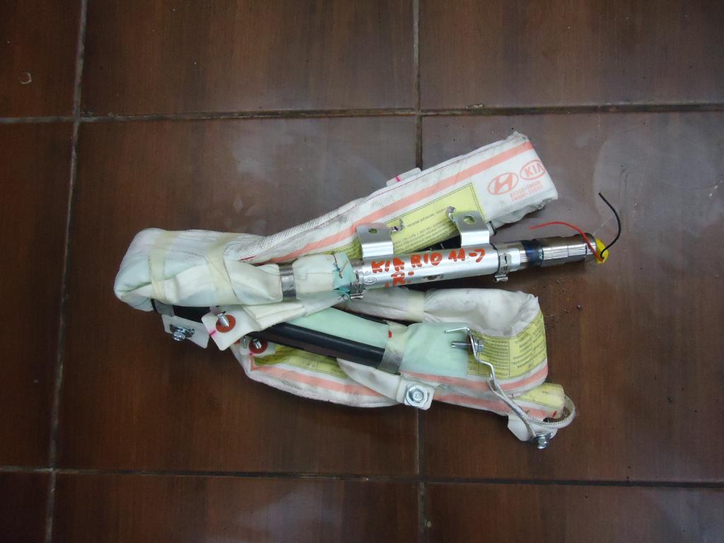 фото №1, Шторка безопасности правая kia rio 2011-