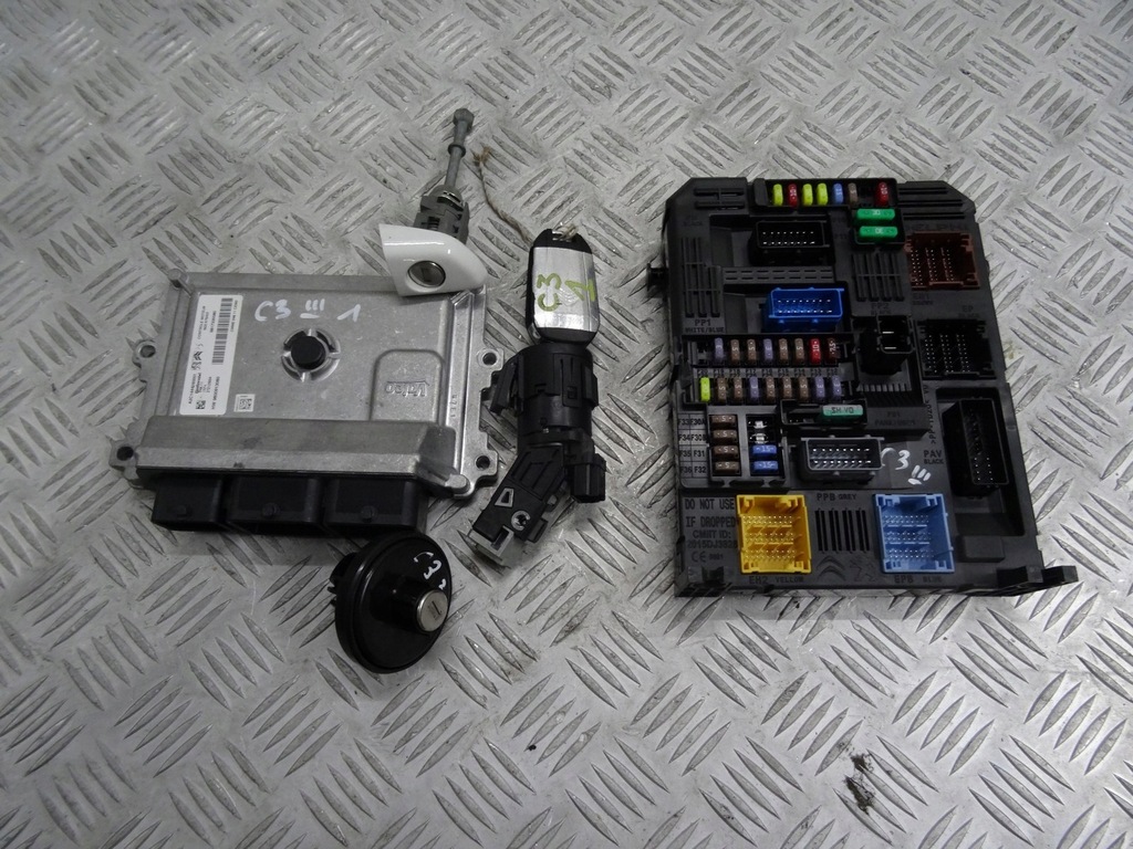 фото №1, Citroen c3 iii 16- компьютеры стартер 1.2 vti