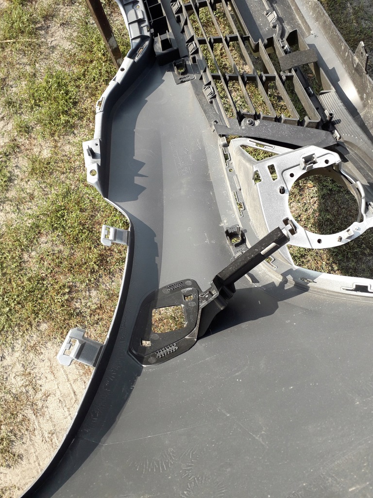 фото №8, Бампер перед передний renault scenic iv 16-