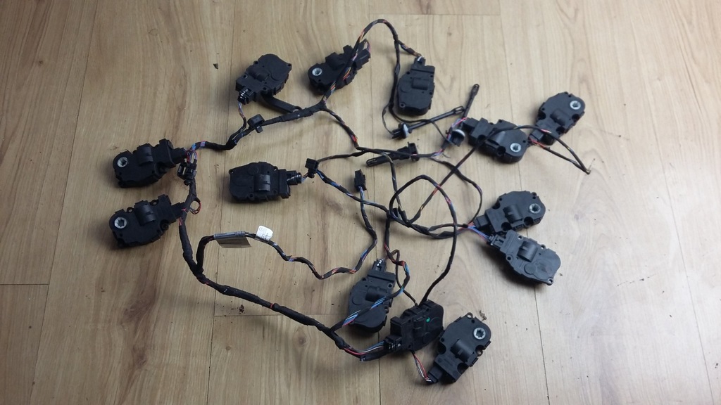 фото №8, Моторчик отопителя обдув bmw x6 e71 x5 e70 оригинальный номер eu