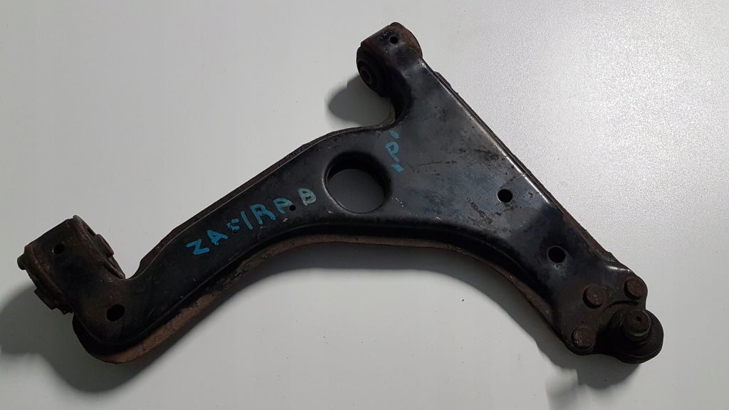 Купить Opel zafira b рычаг правая  передний