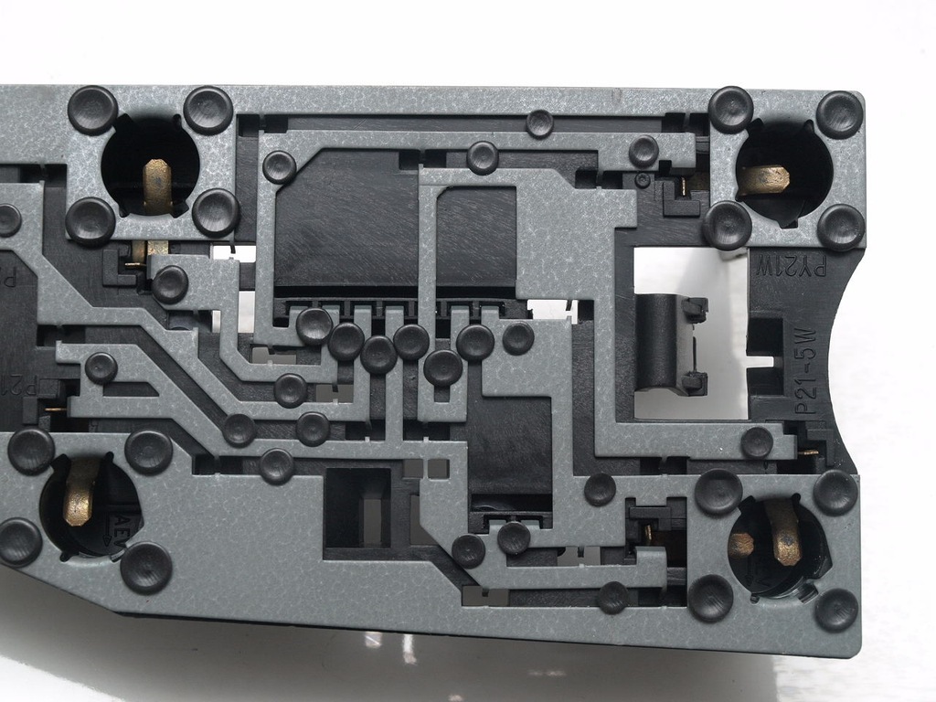 фото №4, Valeo peugeot 406 coupe вкладиш лампи цоколь роз'єм лампочка лівий задня