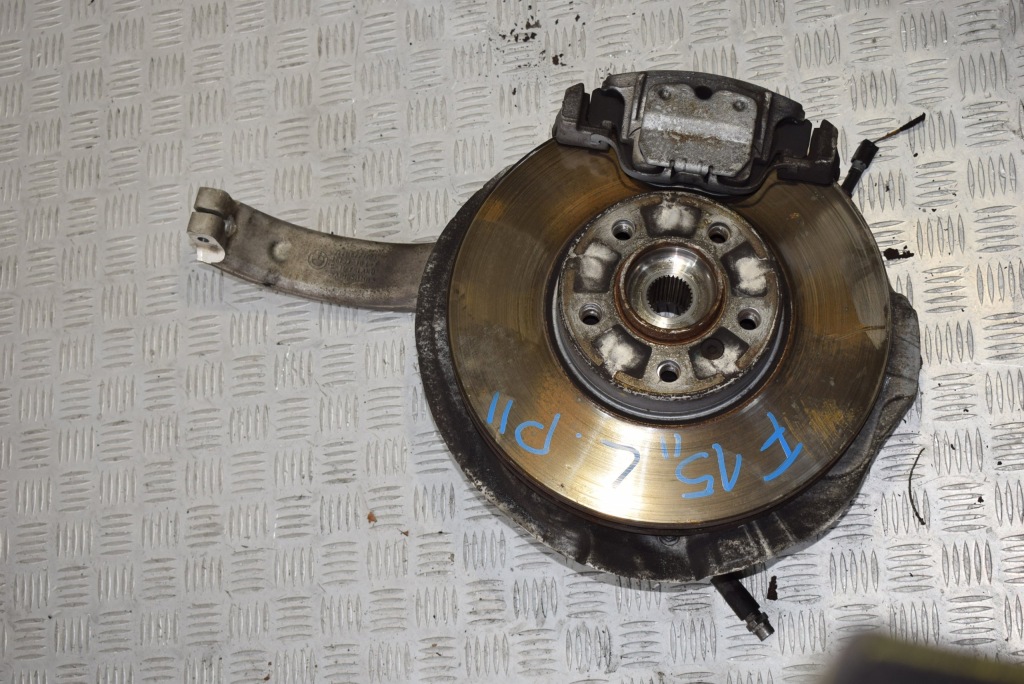 Купити Поворотний кулак лівий перед bmw x5 f15