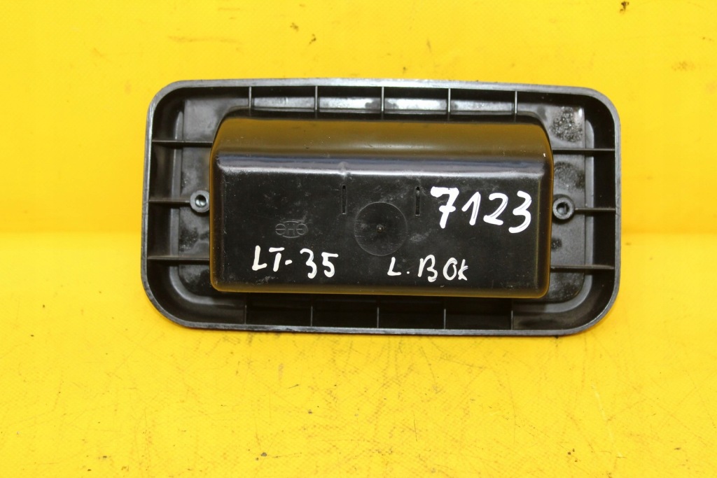 фото №5, Попільничка лівий bok vw transporter lt 35 46 28