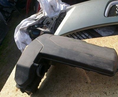 фото №1, Корпус фільтра sandero logan twingo 1.2 16v