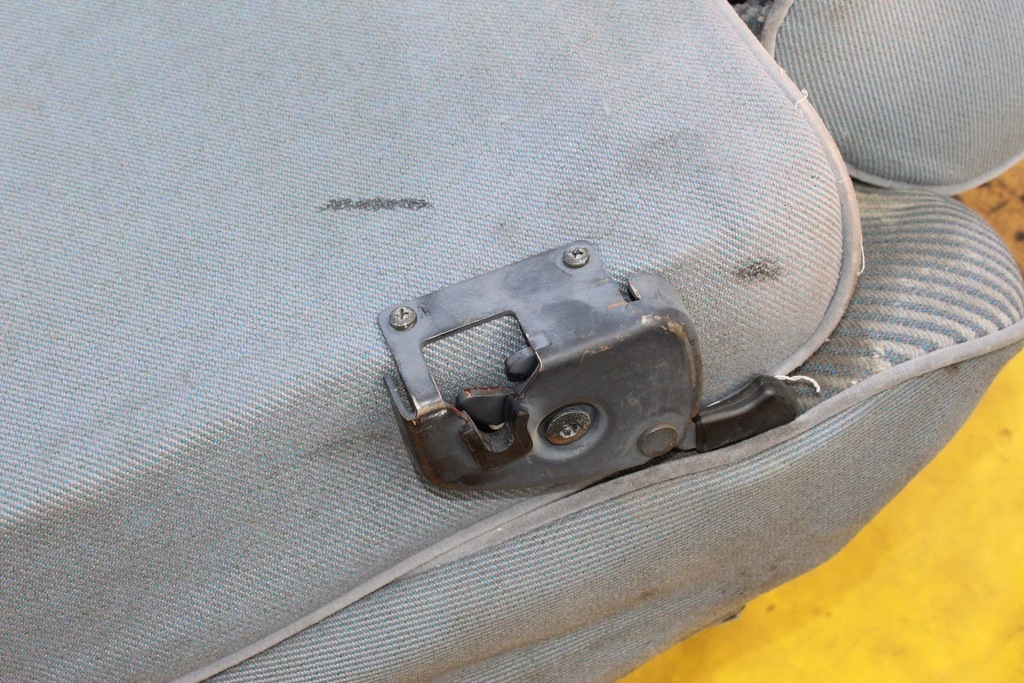 фото №10, Сиденья заднее сиденье задняя trzeci ряд подлокотники pas volkswagen t4