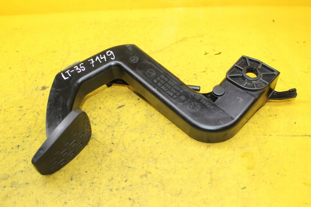 фото №1, Педаль тормоза vw lt 35 a9012902416