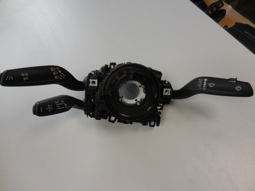 фото №1, Audi a3 8v переключатели ассистент лента 8v0953521dk