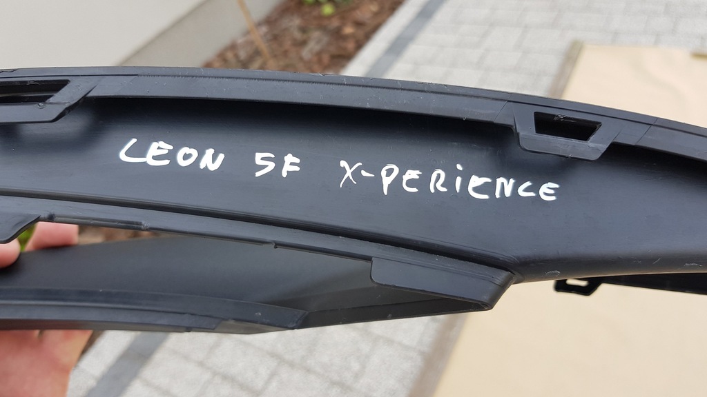 фото №4, Leon 5f0 x-perience решітка ліва бампер перед