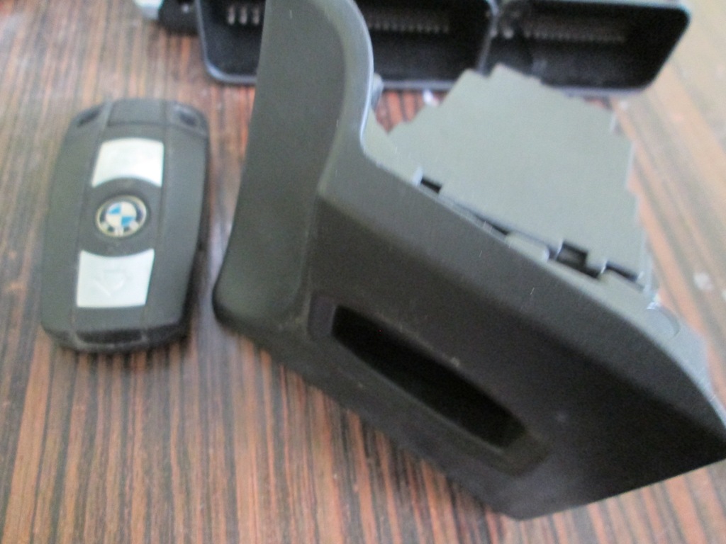 фото №5, Bmw 3 e90 e92 320d kpl бортовой компьютер 7809000 0281014238