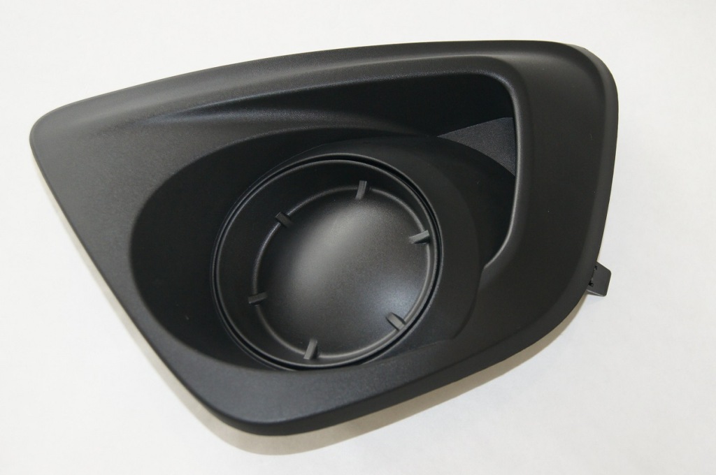 фото №1, Заглушка противотуманной фары левая бампера mazda 2 de sport