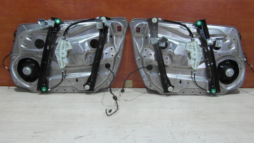 фото №4, Подъемник стекло перед задняя mercedes c-klasa w204