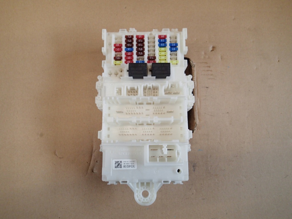 фото №1, Коробка запобіжників bsi jazz iv 15r -