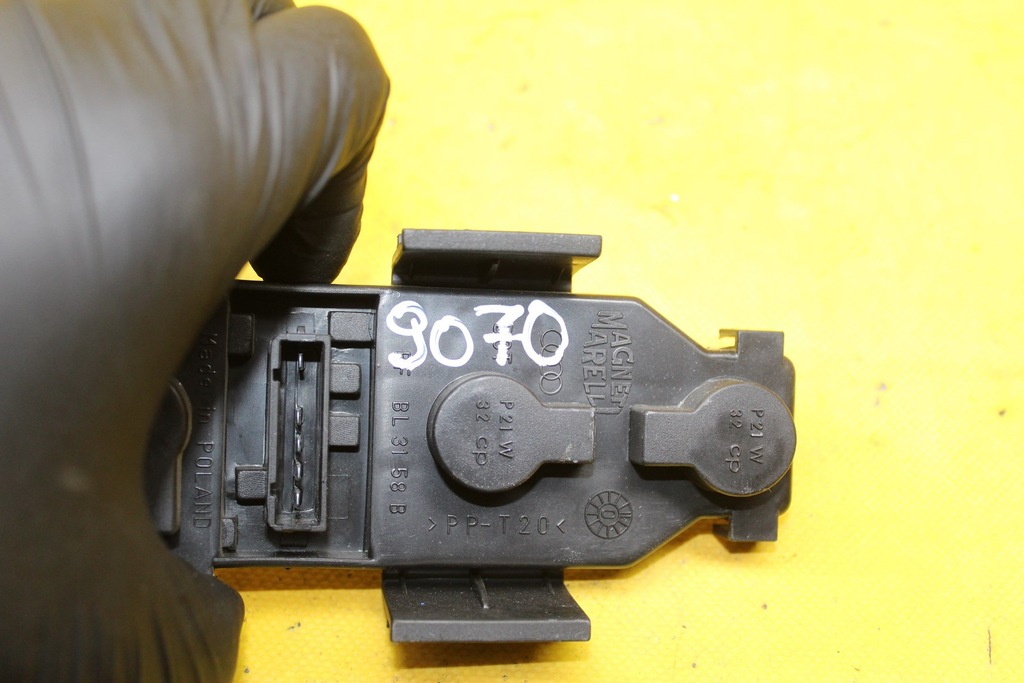 фото №7, Вкладыш лампы правый задняя задний audi a6 c5