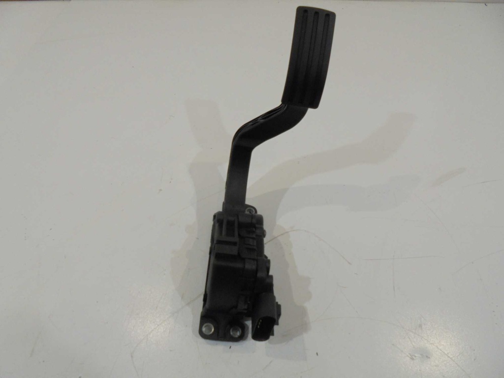 фото №1, Потенціометр газу ford fiesta 1.4tdci 2s619f836