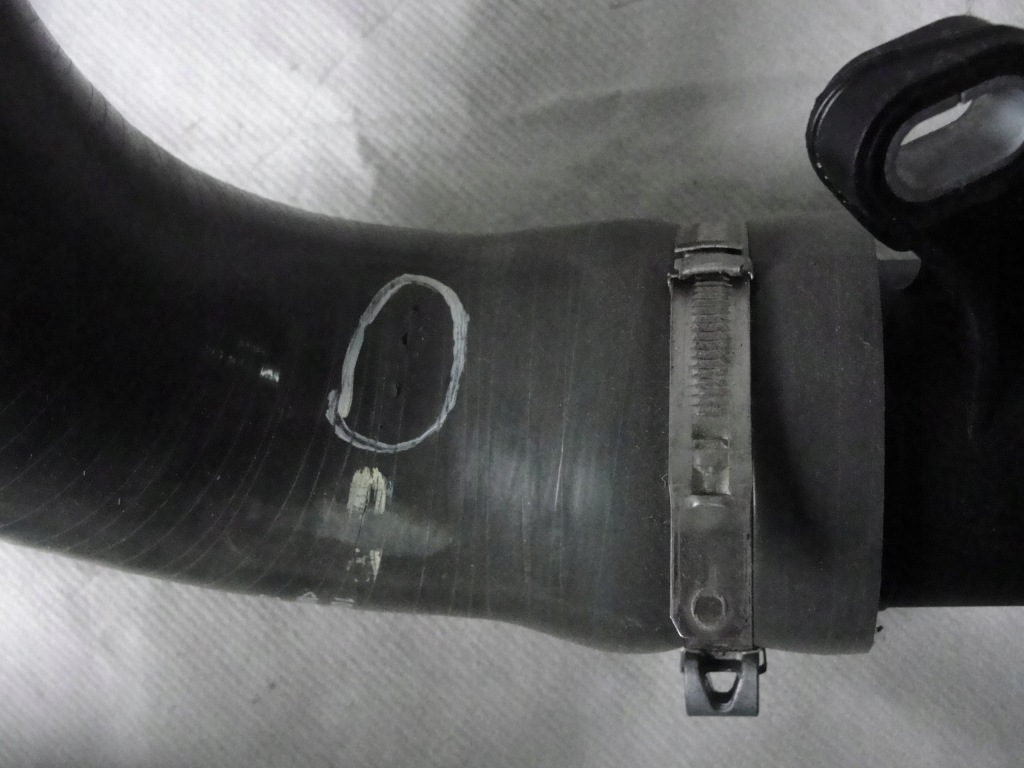 Труба інтеркулер dacia renault 1.5 dci 144602760r Оригінал