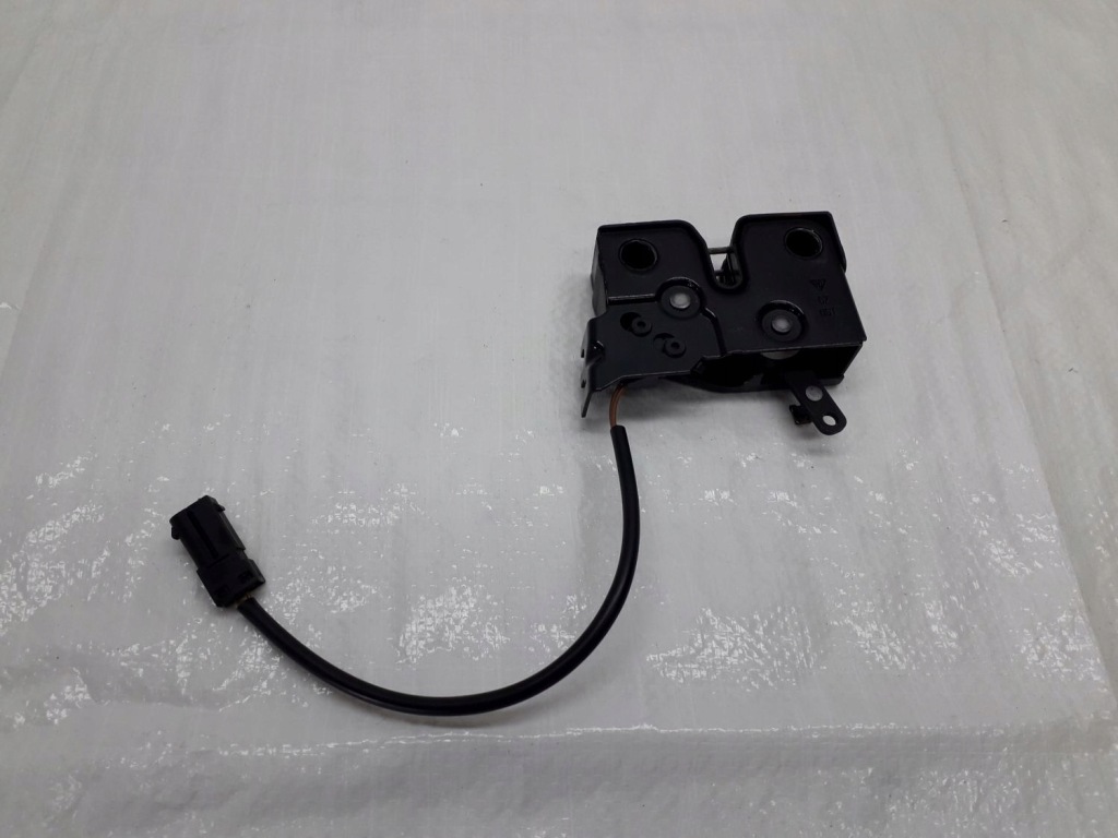 фото №5, Porsche cayman boxster 987 замок крышки задний