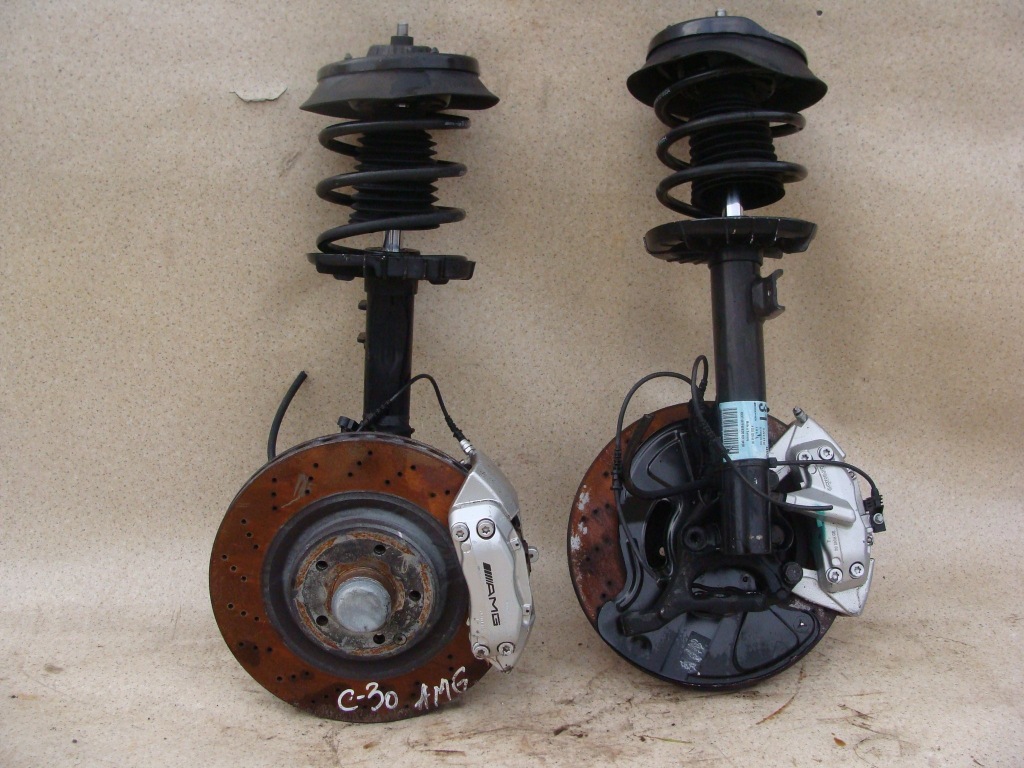 фото №1, Поворотный кулак левая mercedes w203 c30 amg !!