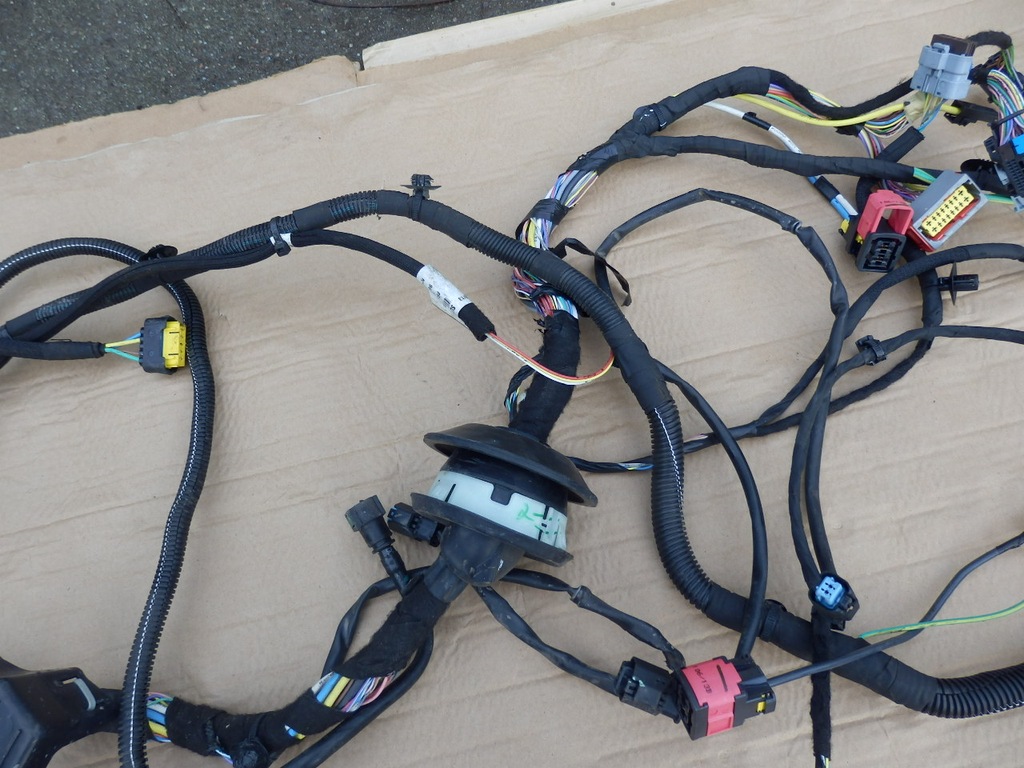 фото №8, Peugeot 208 1.6 ehdi жгут отсек двигателя instal