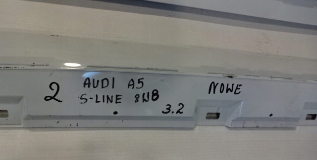 Порог молдинг порог левая правый  audi a5 s-line 8w8 Оригинал