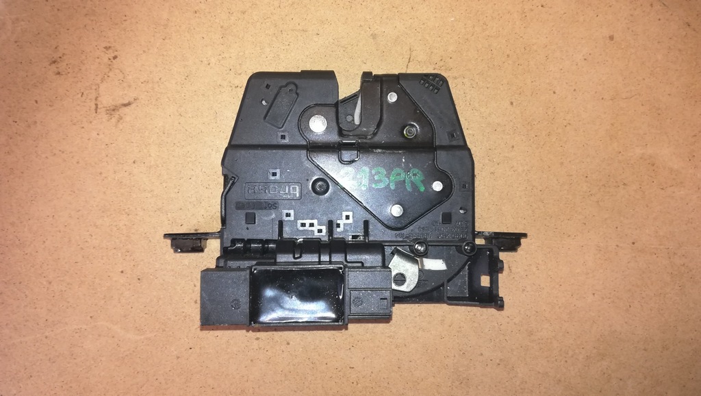 фото №1, Замок доводчик крышки bmw 5 f11 912935