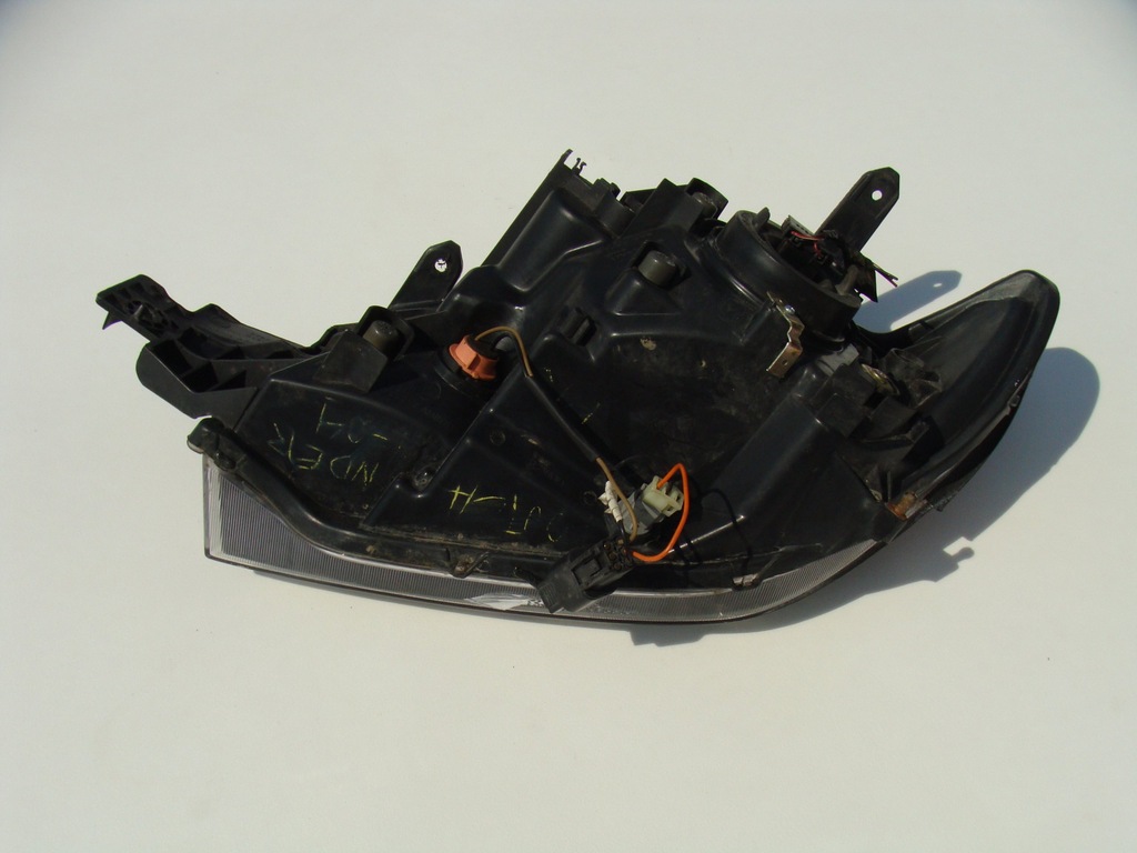 фото №9, Лампа правый перед mitsubishi outlander europa
