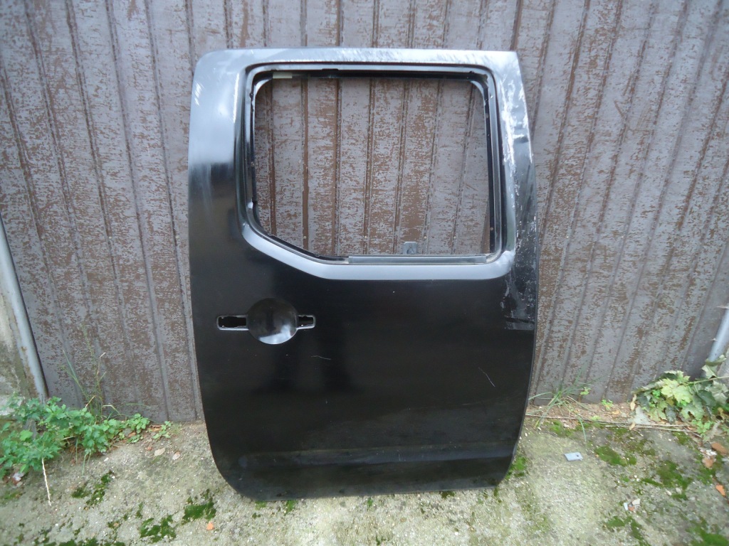 фото №1, Двері правий задня nissan navara d40 08r