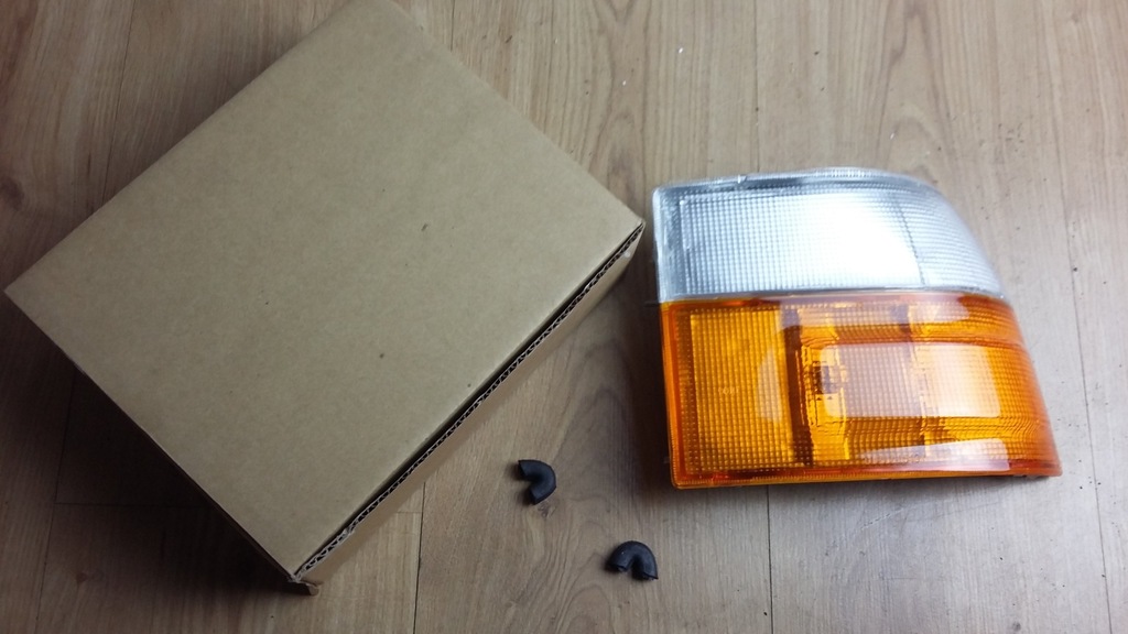 фото №13, Лампа габаритна поворотник поворотник перед r/l toyota hi-ace hiace 89-92 r