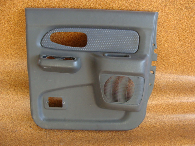 фото №1, Mitsubishi l200 04r обшивка дверь задняя правый