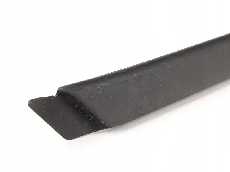 фото №9, Прокладка молдинг стекло перед audi a3 8p 8p0854327b