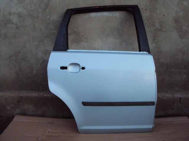 Купити Двері праве задні ford c-max 2003-