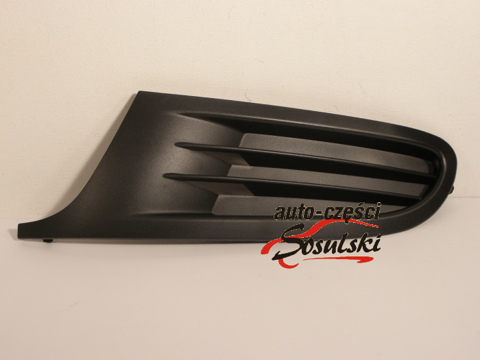 Решётка  правая golf vi, 10.08- Цена