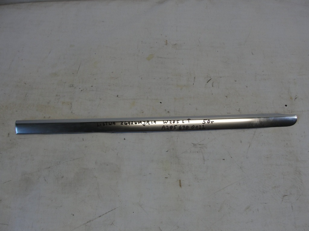 фото №1, Молдинг хром левый задняя mercedes w205