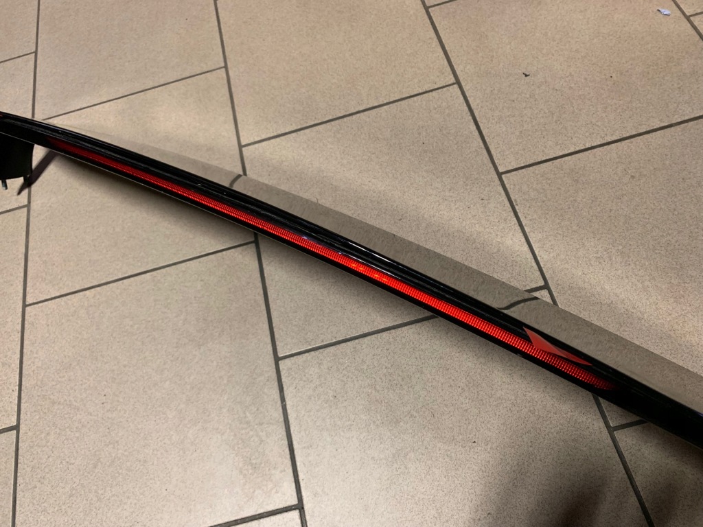 Tesla model x спойлер кришки задня багажник лампа Київ