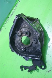 Купити C8 ulysse hdi кронштейн насоса уприскування