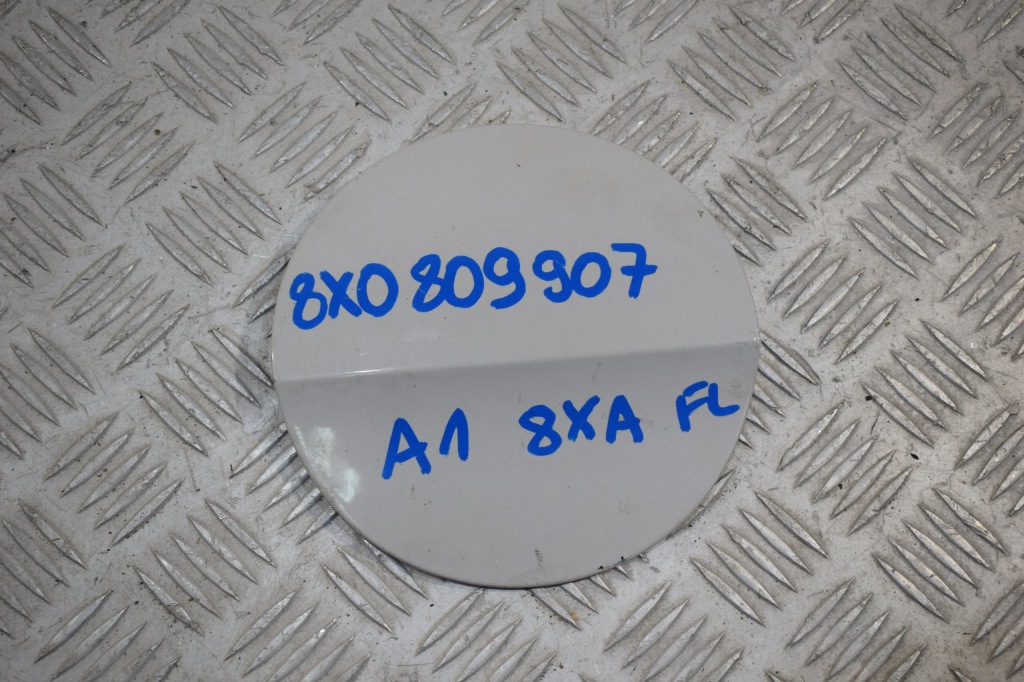 фото №1, Крышка заливной топлива audi a1 8x0 8x lift 8x0809907