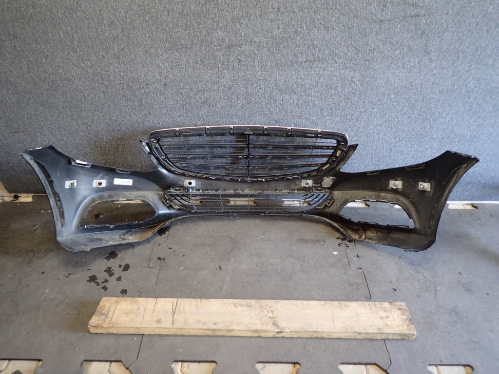 Бампер перед mercedes c klasa w205 a2058850125 Зі Шроту