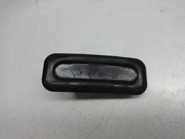 фото №1, Peugeot 308 08r- ручка крышки