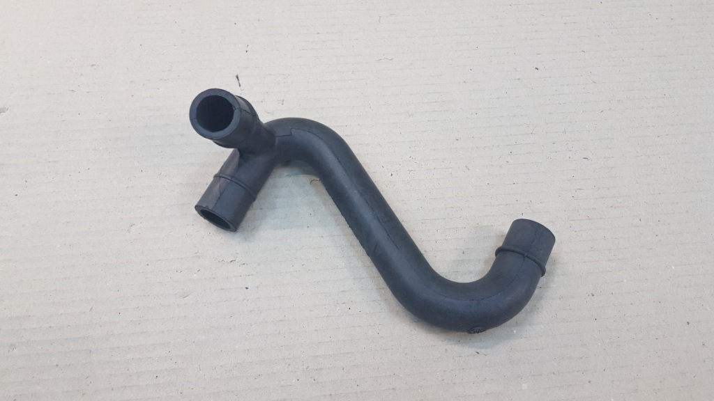 Купити Vw golf труба шланг патрубок радіатора оригінал