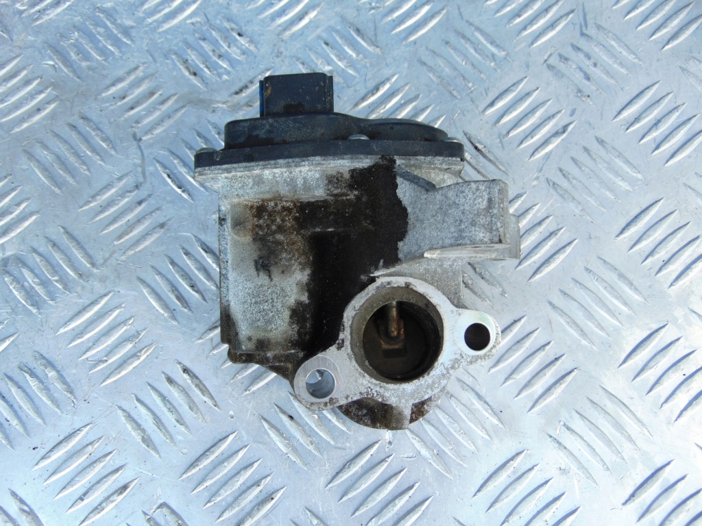 фото №1, Nissan qashqai ii дроссельная заслонка клапан egr 1.6 dci