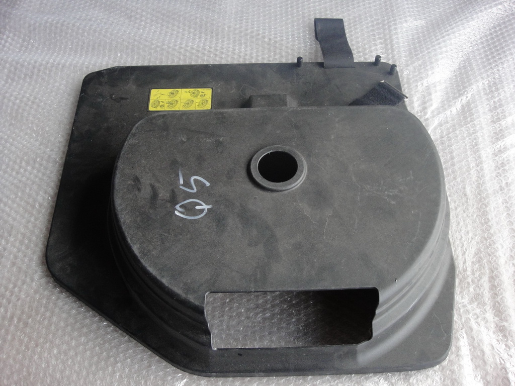 фото №1, Audi q5 ніша колеса запасного 8t0012108